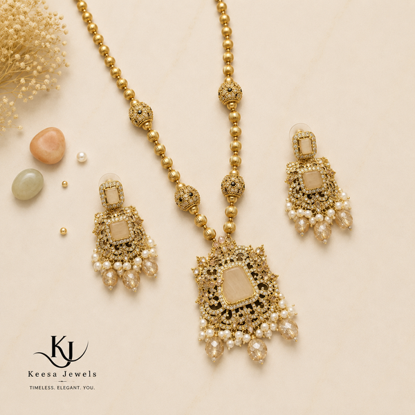 ANTIQUE GOLDEN CHARM NECKLACE SET