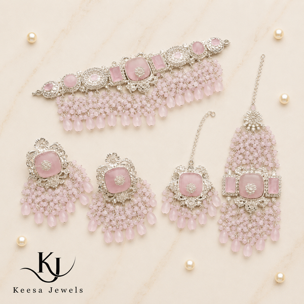 BLUSH PEARL CHOKAR SET
