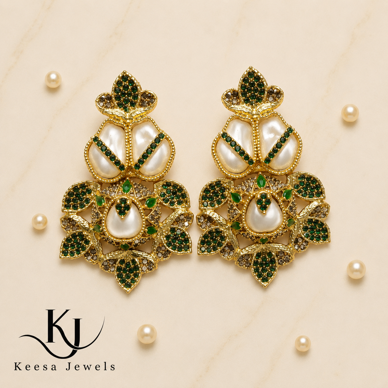 EMERALD LOTUS PEARL  EARRINGS