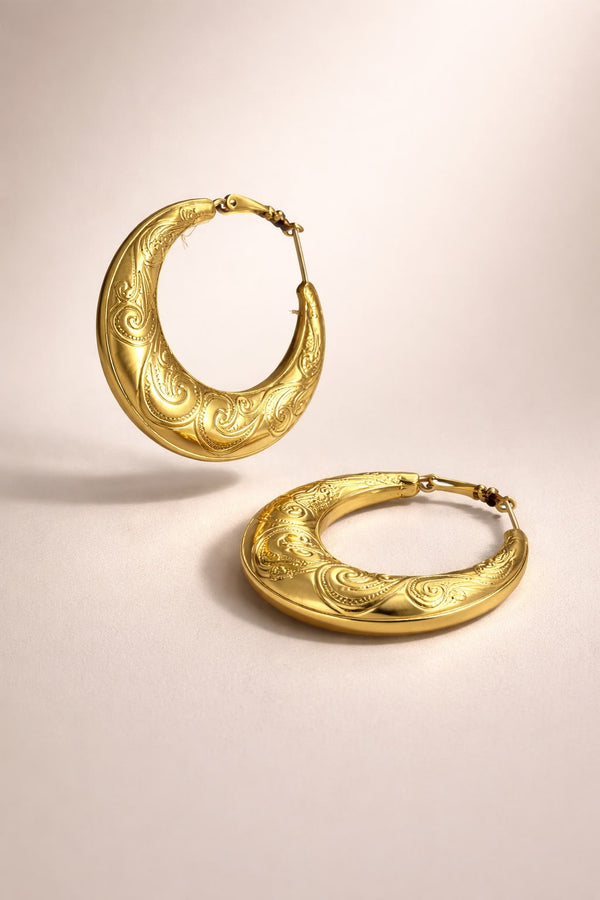 ANTIQUE GOLD TONE EARRINGS